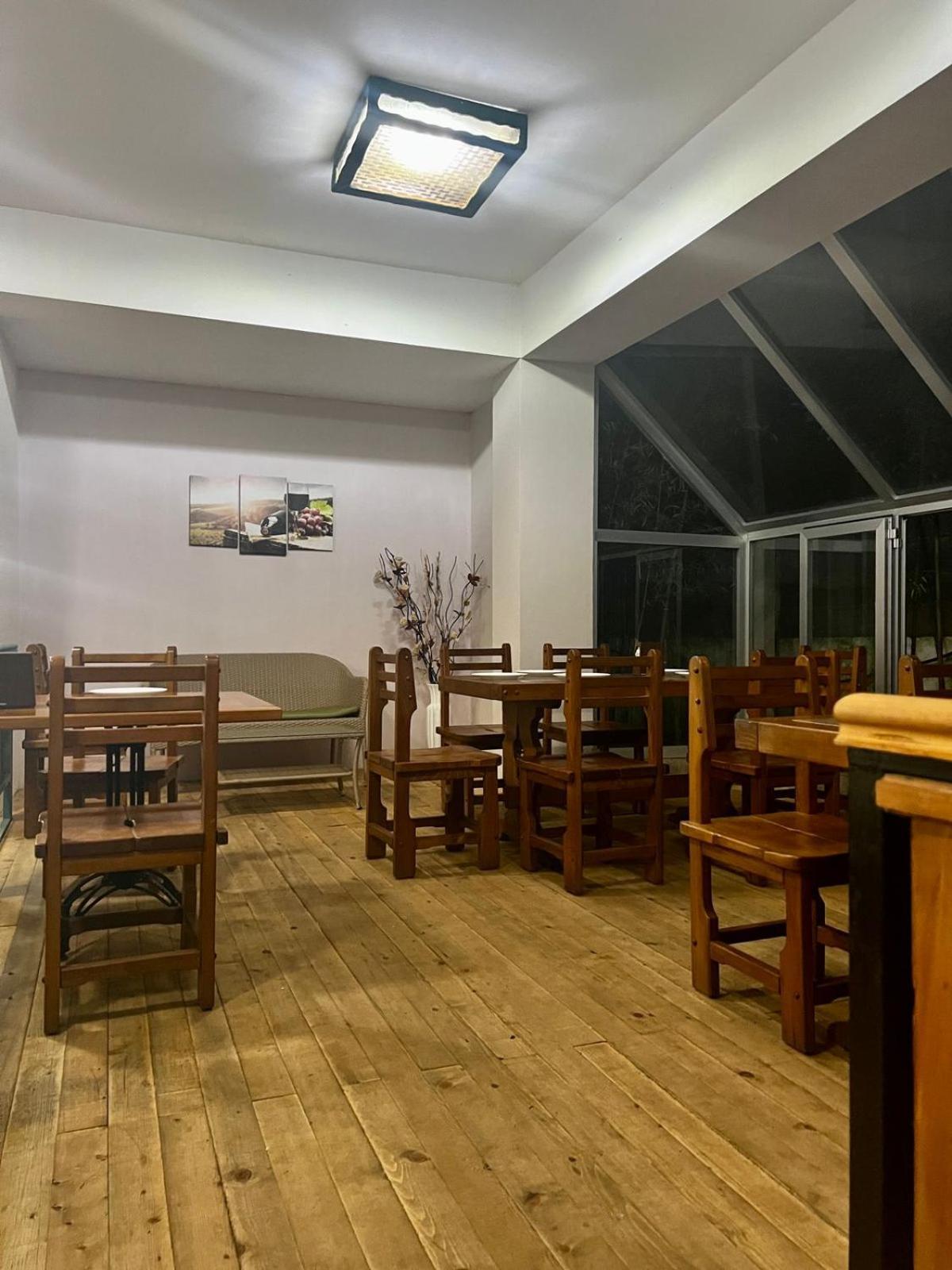 Golden Fleece Hotel Ureki Buitenkant foto